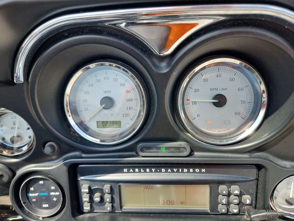 2012 HARLEY-DAVIDSON FLHX