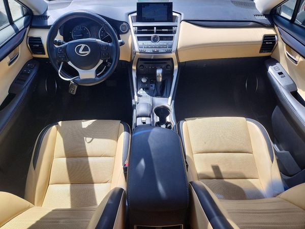 2015 LEXUS NX 200t Luxury
