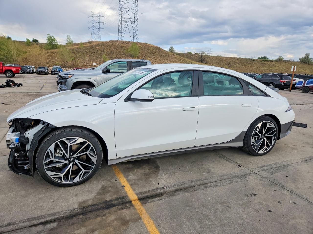 2024 HYUNDAI IONIQ 6 SEL — Front 3/4