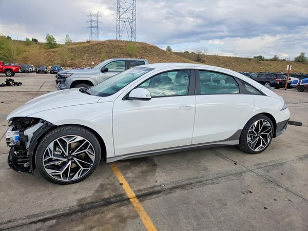2024 HYUNDAI IONIQ 6 — DSFA — Front 3/4