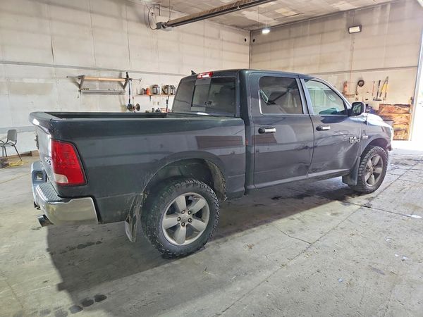 2014 RAM 1500 SLT