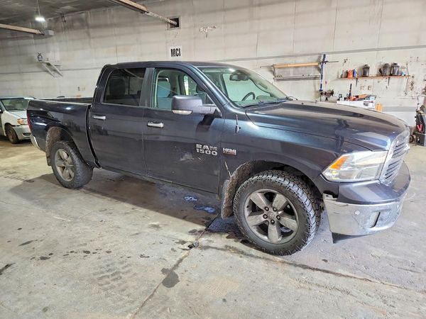 2014 RAM 1500 SLT