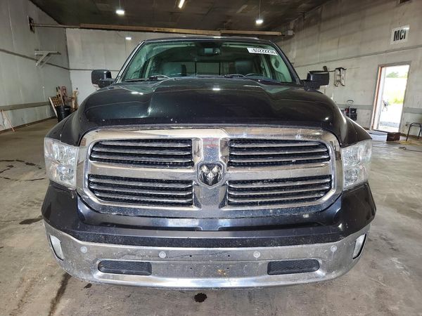 2014 RAM 1500 SLT