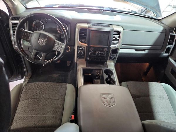 2014 RAM 1500 SLT