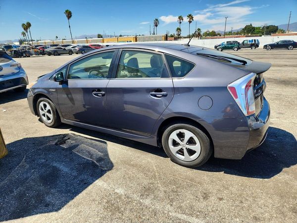 2012 TOYOTA PRIUS