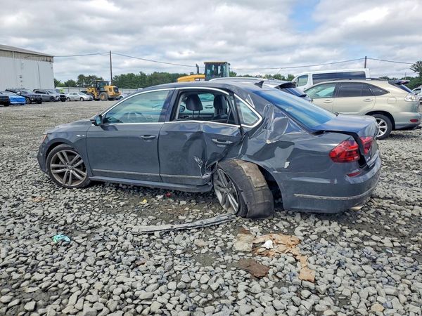 2017 VOLKSWAGEN PASSAT