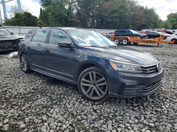 2017 VOLKSWAGEN PASSAT