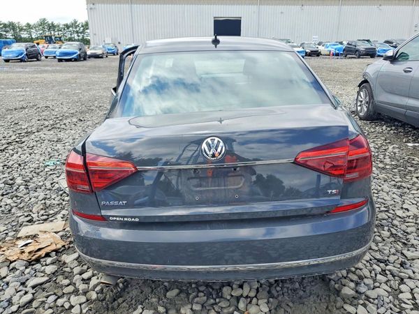 2017 VOLKSWAGEN PASSAT