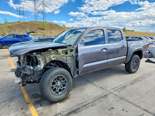 2017 TOYOTA TACOMA