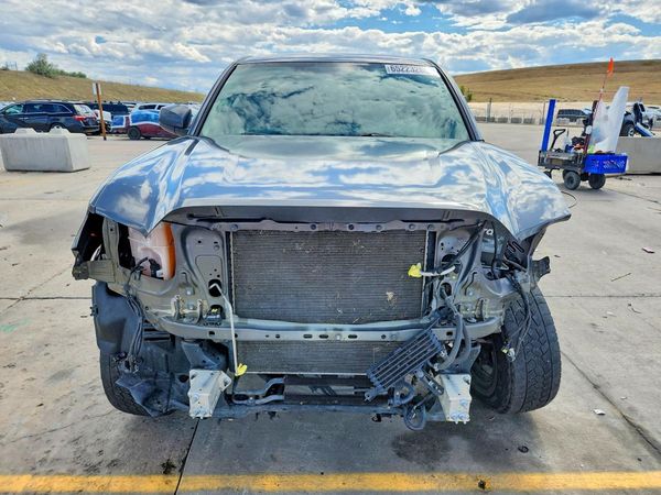 2017 TOYOTA TACOMA
