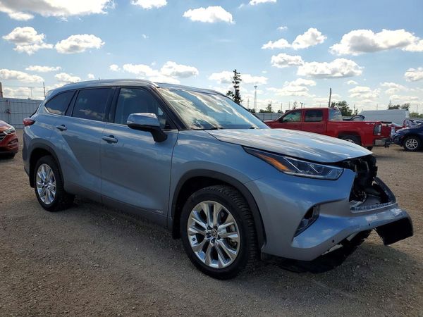 2022 TOYOTA HIGHLANDER Limited