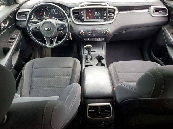 2018 KIA SORENTO L, LX