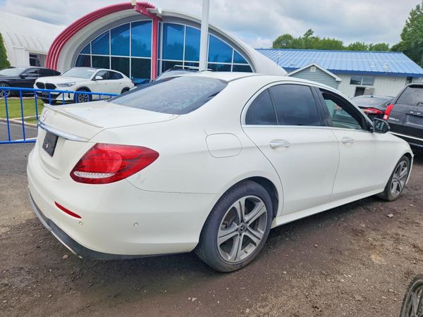 2017 MERCEDES-BENZ E E300