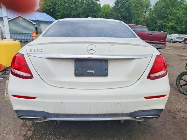 2017 MERCEDES-BENZ E E300