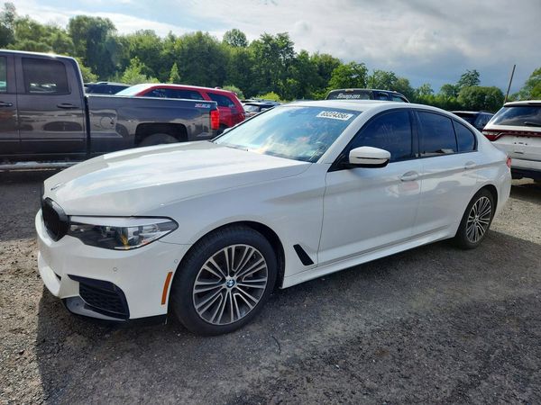 2019 BMW 5 SERIES xDrive — Front 3/4