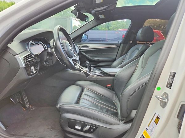 2019 BMW 5 SERIES xDrive — DENT