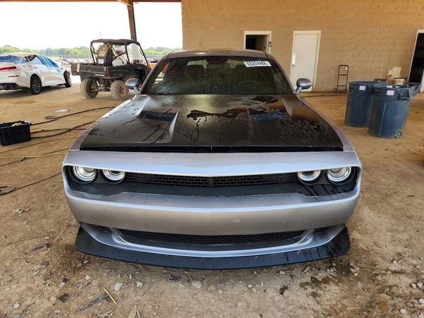 2017 DODGE CHALLENGER