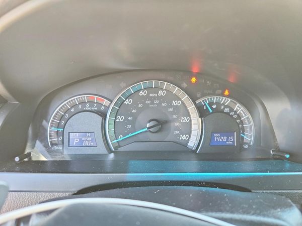 2014 TOYOTA CAMRY