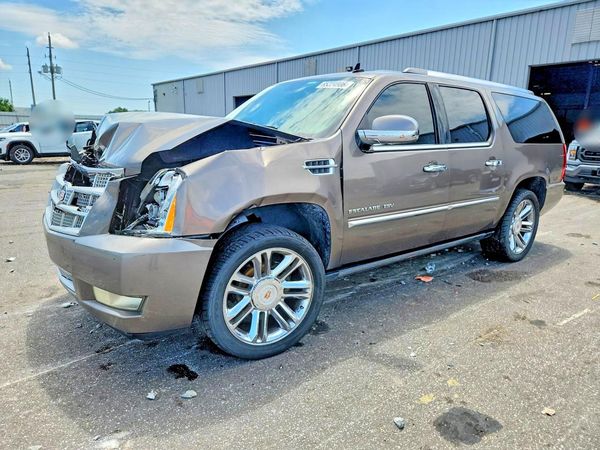 2012 CADILLAC ESCALADE