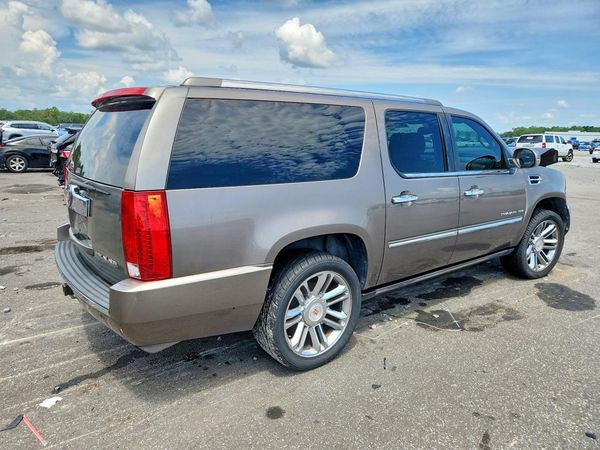 2012 CADILLAC ESCALADE