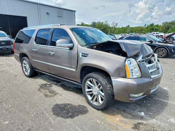 2012 CADILLAC ESCALADE