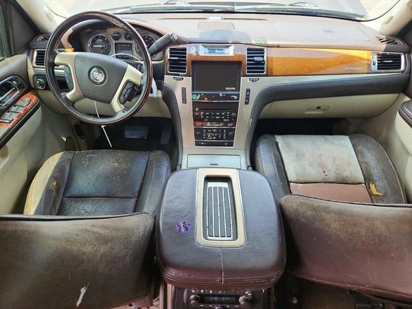 2012 CADILLAC ESCALADE