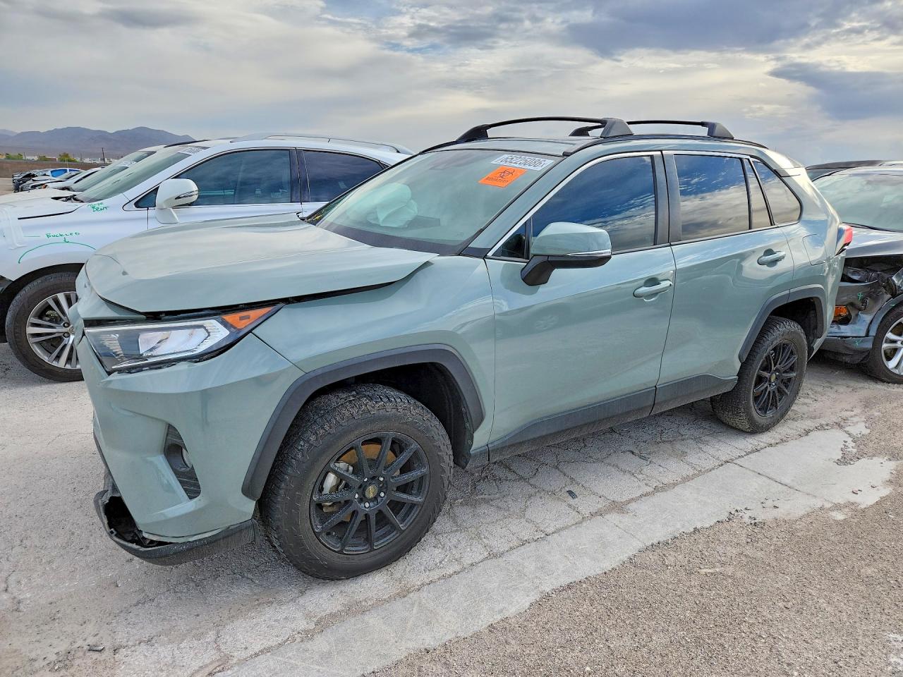 2021 TOYOTA RAV4 XLE