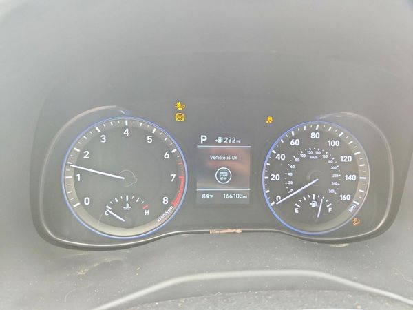 2018 HYUNDAI KONA SEL with Tech Pkg