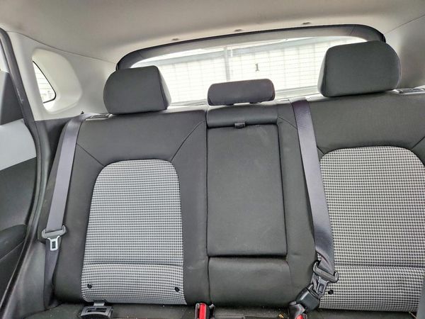 2018 HYUNDAI KONA SEL with Tech Pkg