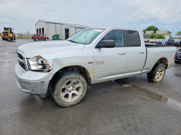 2014 RAM 1500 SLT QUAD CAB 4X2