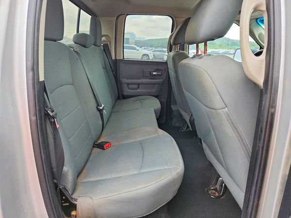 2014 RAM 1500 SLT QUAD CAB 4X2