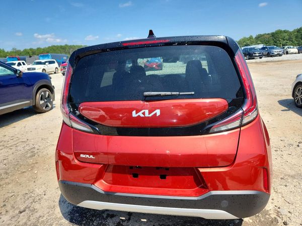 2023 KIA SOUL LX, S