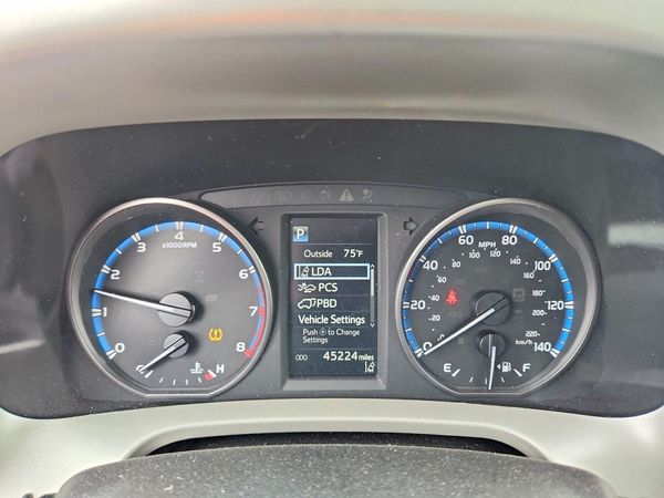 2017 TOYOTA RAV4