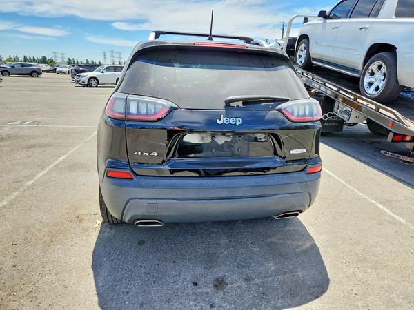 2019 JEEP CHEROKEE LATITUDE 4X4