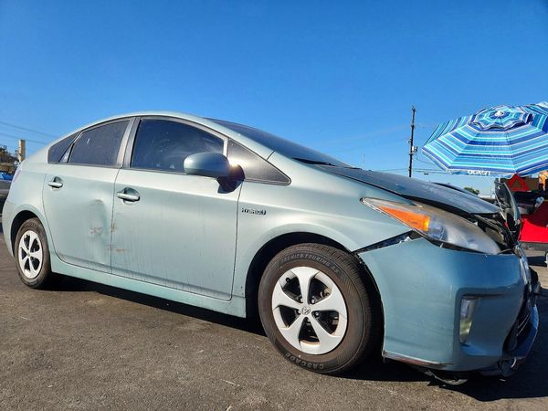 2013 TOYOTA PRIUS