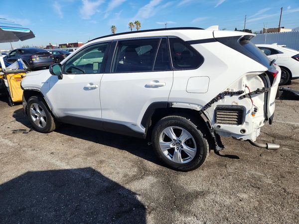 2020 TOYOTA RAV4 LE HV