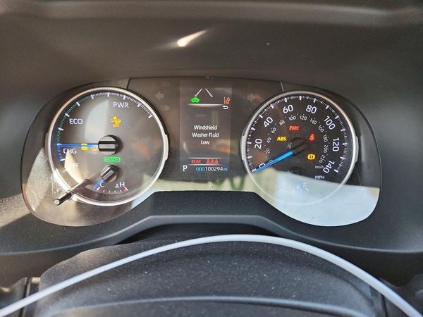 2020 TOYOTA RAV4 LE HV