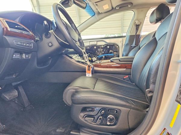 2017 GENESIS G90