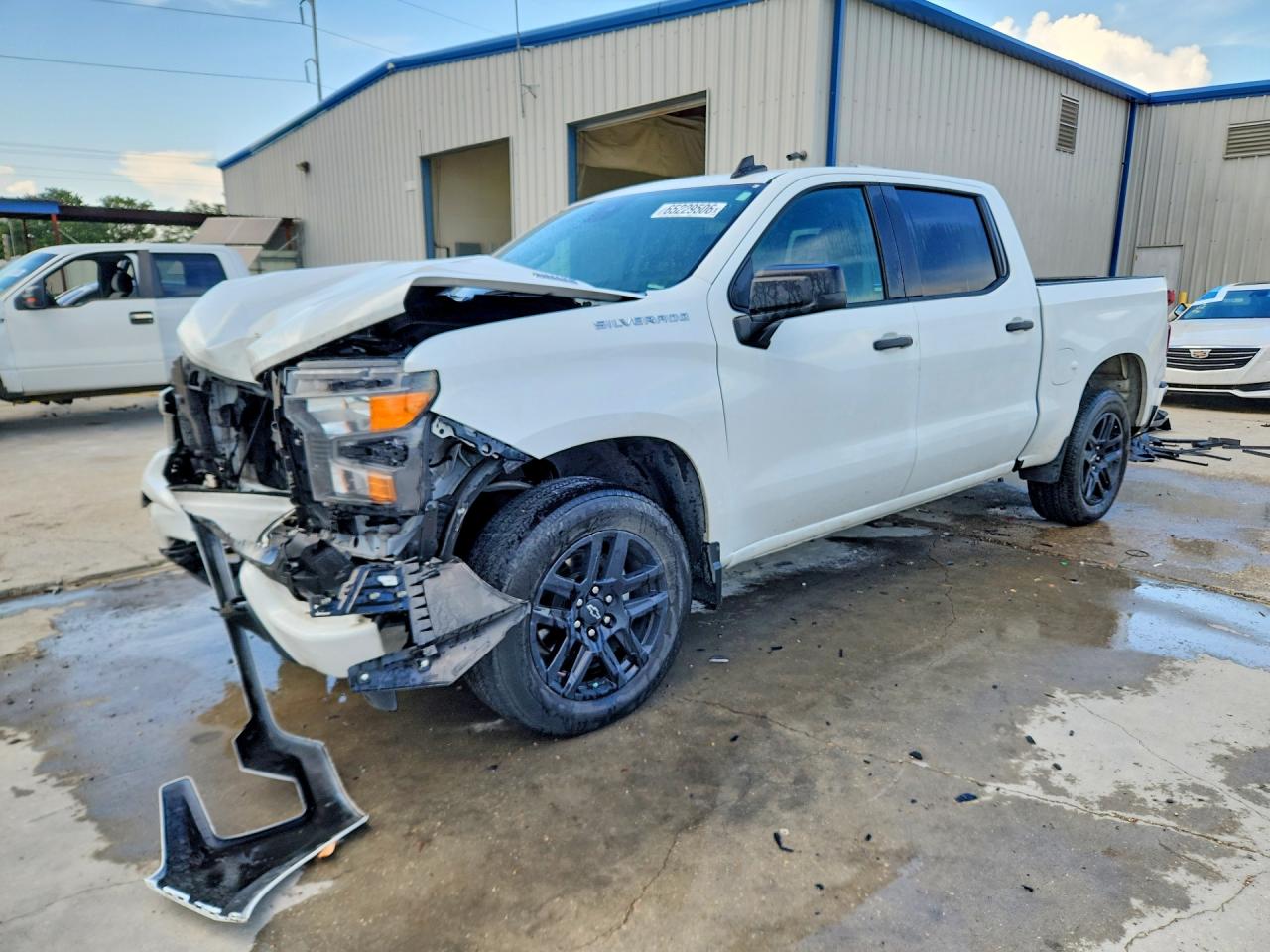 2024 CHEVROLET SILVERADO Custom