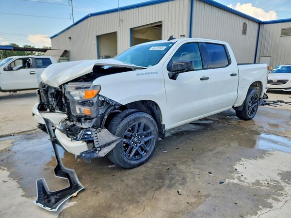 2024 CHEVROLET SILVERADO Custom