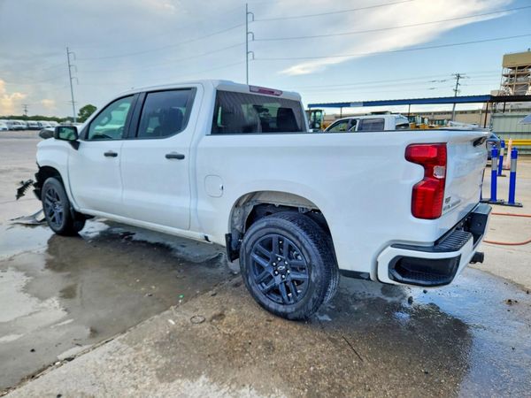 2024 CHEVROLET SILVERADO Custom