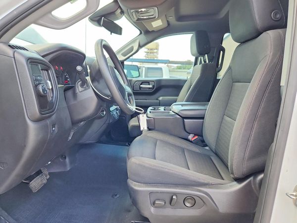 2024 CHEVROLET SILVERADO Custom