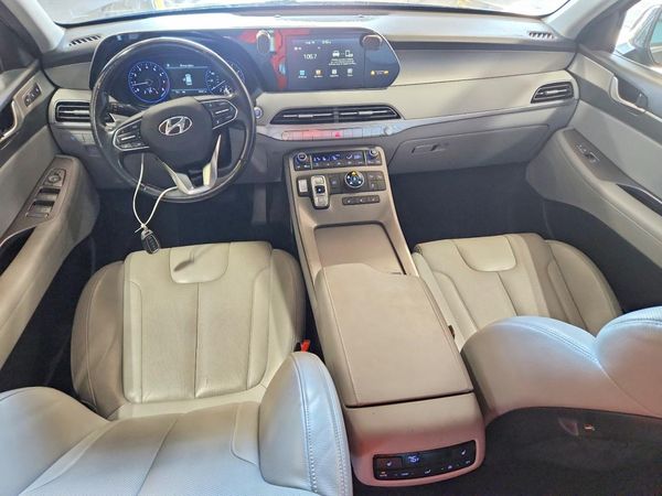 2020 HYUNDAI PALISADE SEL w/ Premium Pkg