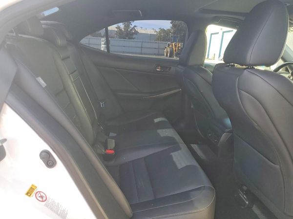 2015 LEXUS IS