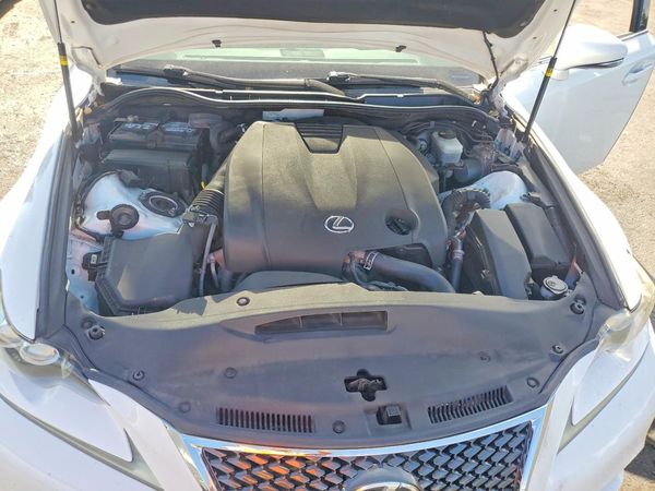 2015 LEXUS IS
