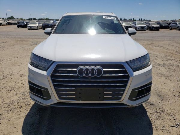 2019 AUDI Q7 quattro Prestige
