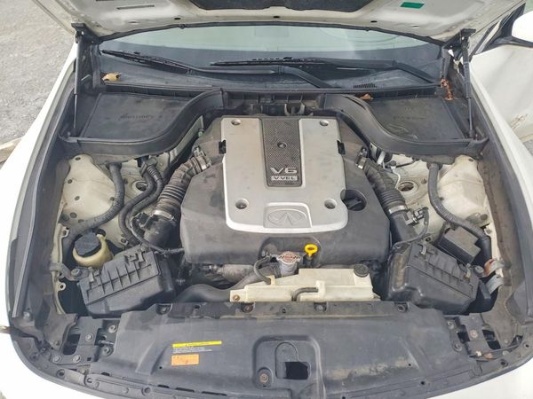 2013 INFINITI G37