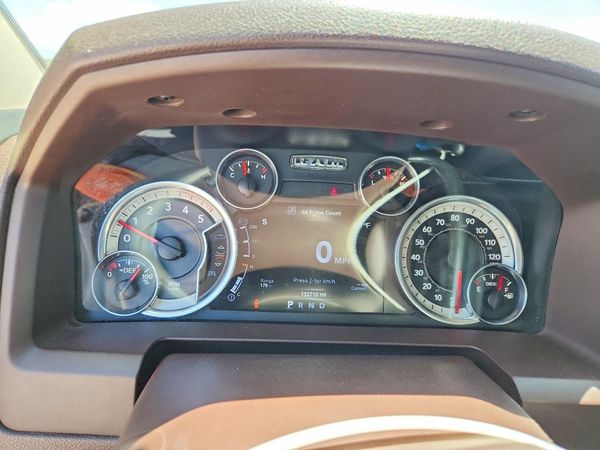 2016 RAM 2500 SLT CREW CAB 4X4
