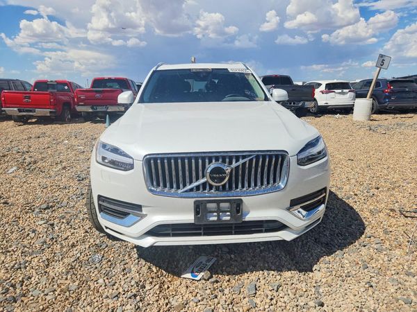 2024 VOLVO XC90 Plus Bright