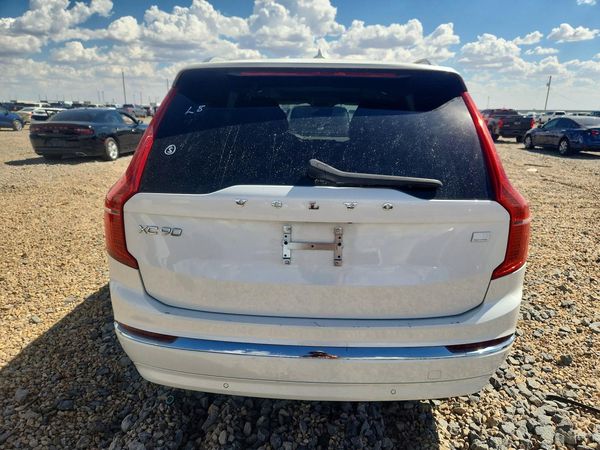 2024 VOLVO XC90 Plus Bright